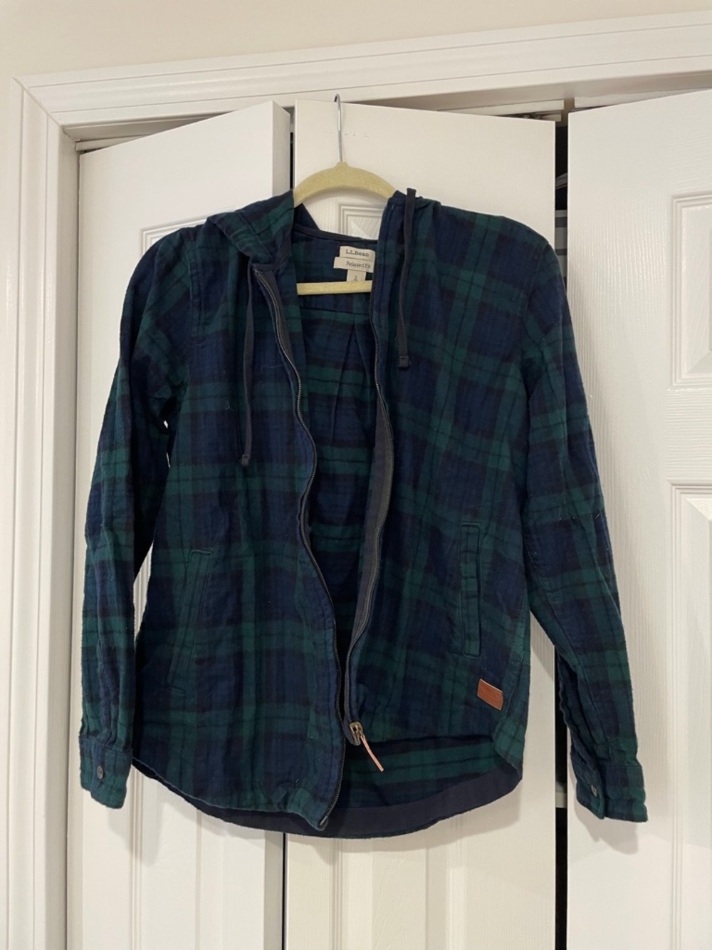L.L. Bean Blackwatch Plaid Jacket in Green and Navy with Leather Logo Patch